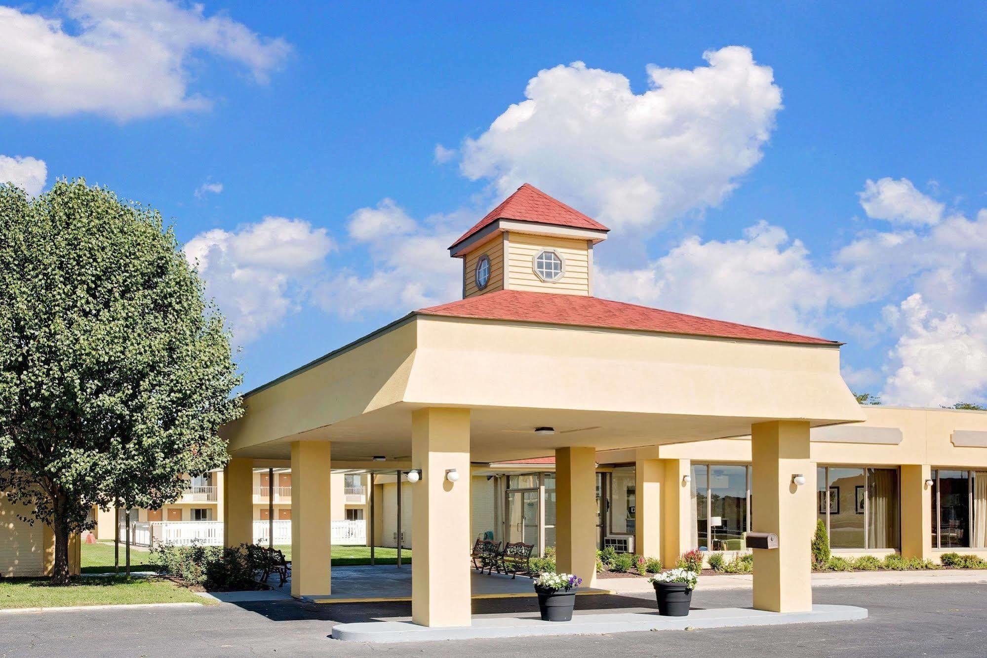 Days Inn By Wyndham Easton Exterior foto